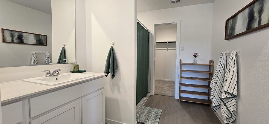 Furnished Finder property 876486_1 photo 9
