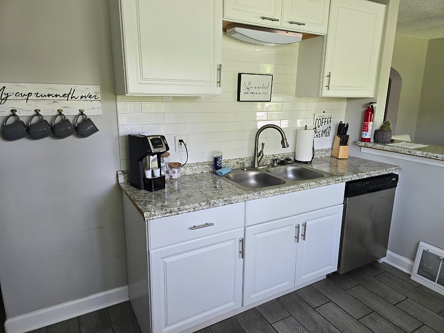 Furnished Finder property 876501_1 photo 8