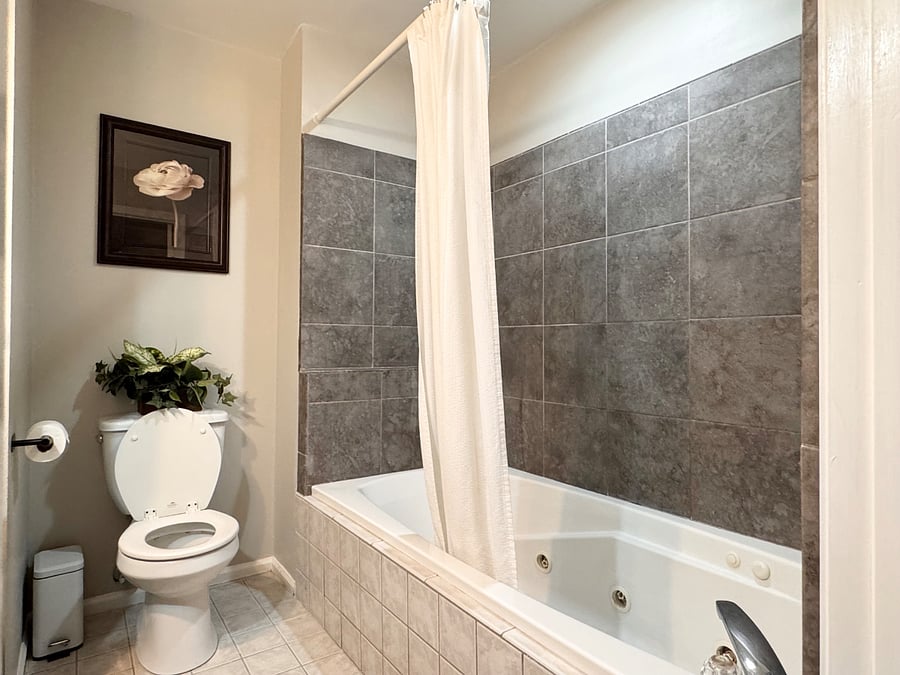 Furnished Finder property 876527_1 photo 25