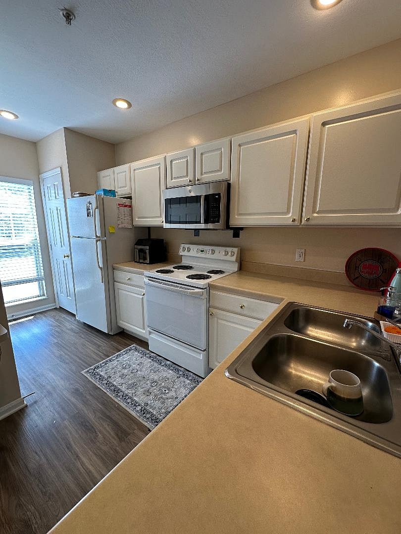 Furnished Finder property 876537_1 photo 4