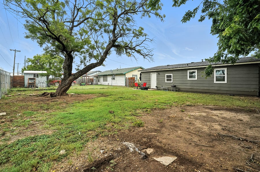Spacious, fully gated, huge yard