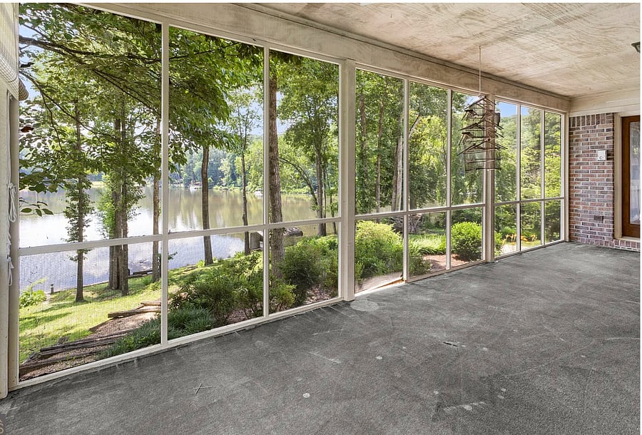 Sunroom. off the kitchen