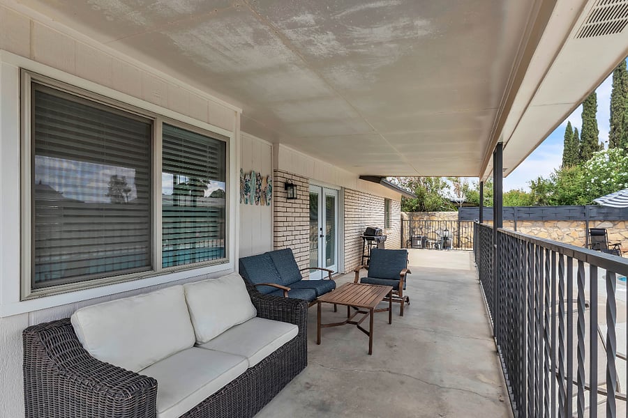 Huge covered patio for guests.