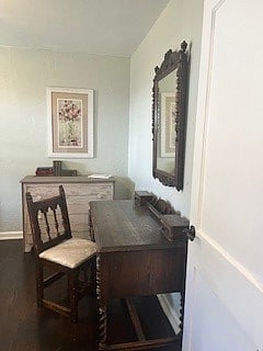 Desk in guest bedroom