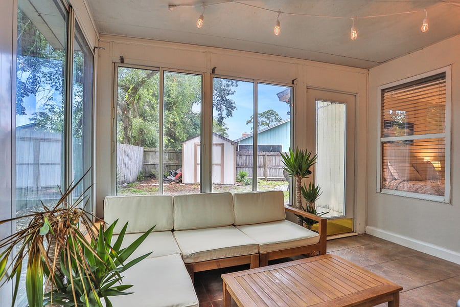 Sunroom patio furniture