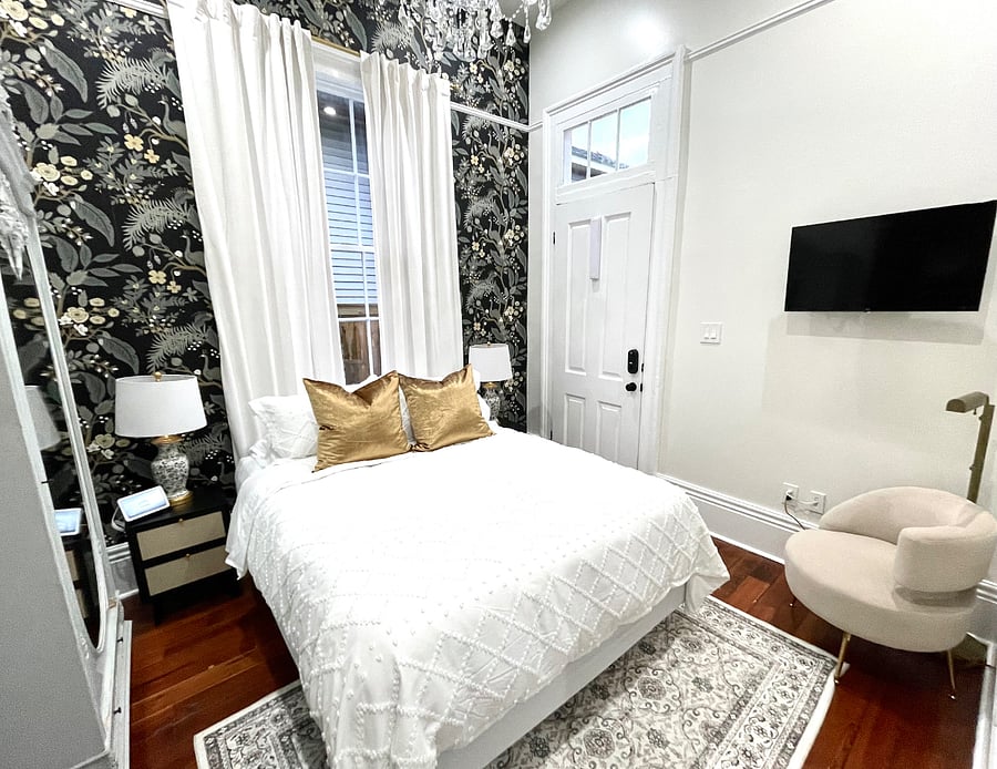 Smallest bedroom with queen size bed