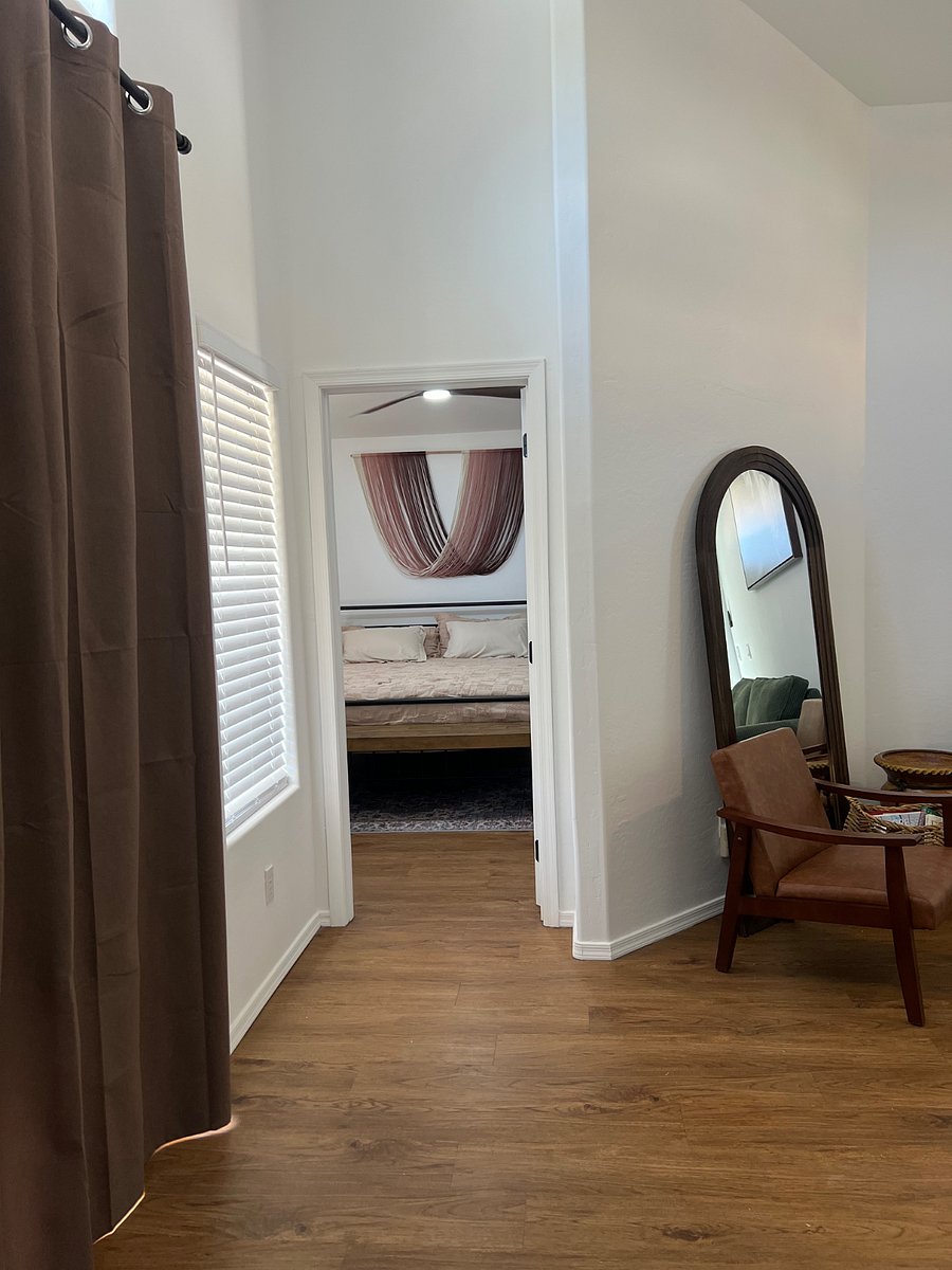 Furnished Finder property 876750_1 photo 3