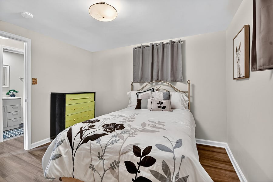 Furnished Finder property 876796_1 photo 22