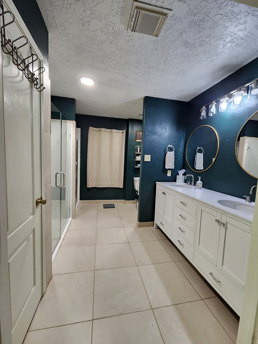 Master bath downstairs