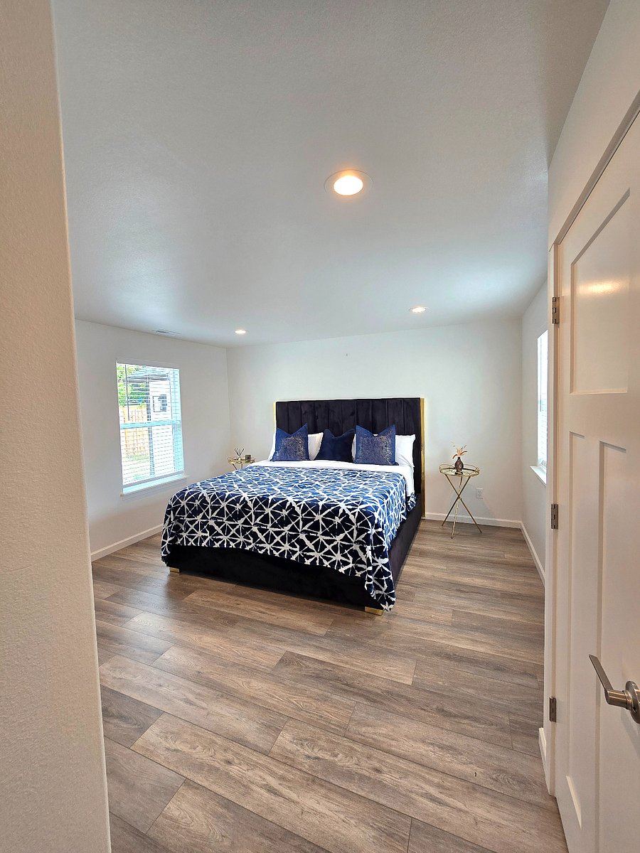 Furnished Finder property 876863_1 photo 24