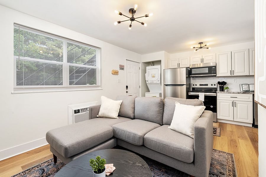 Furnished Finder property 876894_2 photo 17