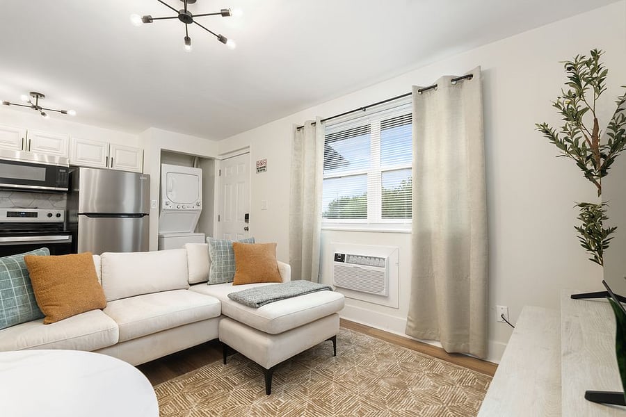 Furnished Finder property 876894_8 photo 3