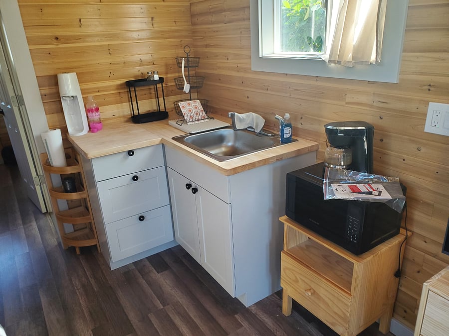 Kitchen - Starboard Side