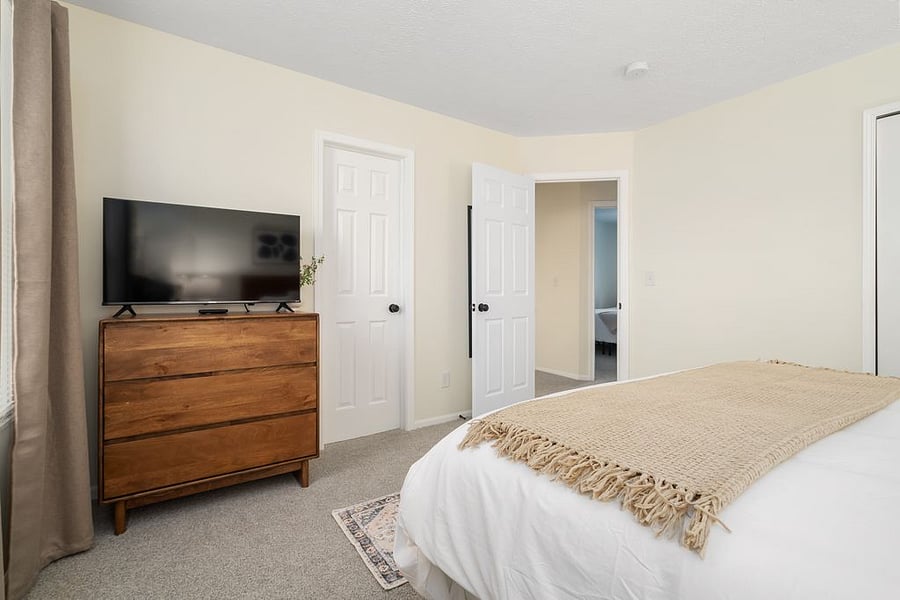 Furnished Finder property 876937_1 photo 11
