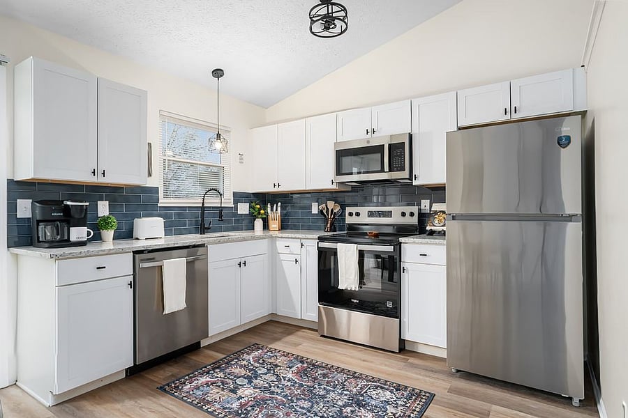 Furnished Finder property 876937_1 photo 14