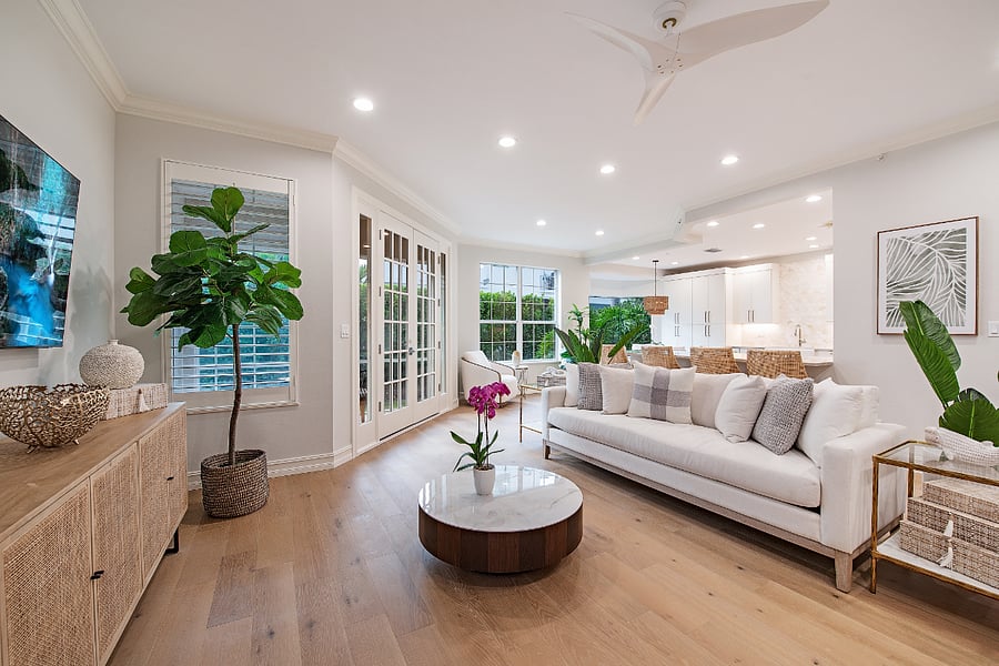living room/kitchen view