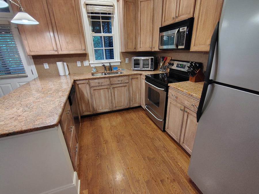 SHARED--kitchen has dishwasher, counter top air-fryer, coffee maker