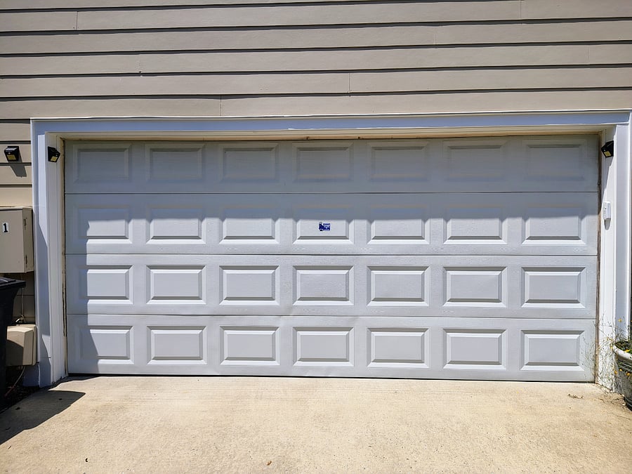 2 car garage with openers provided