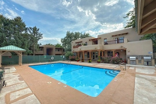 Furnished Finder property 877023_1 photo 3