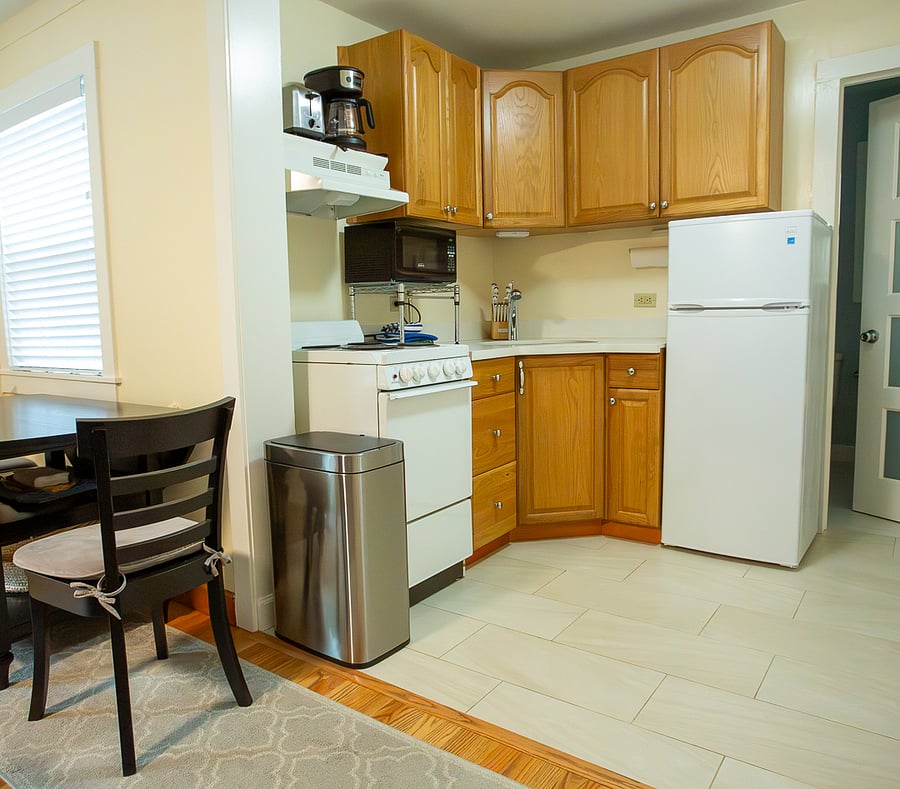 Kitchen and dining table