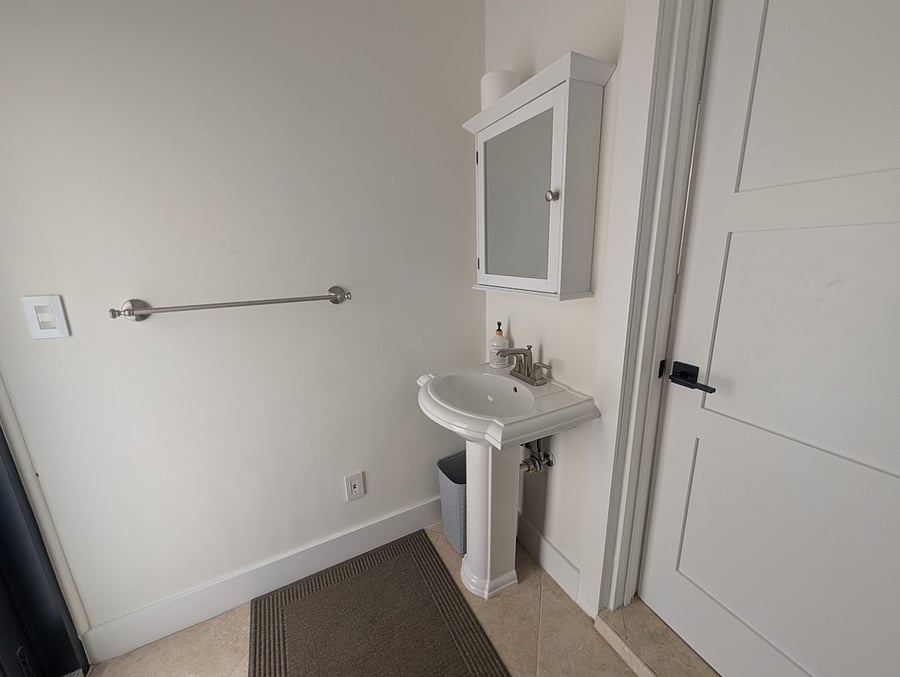 Furnished Finder property 877046_1 photo 16