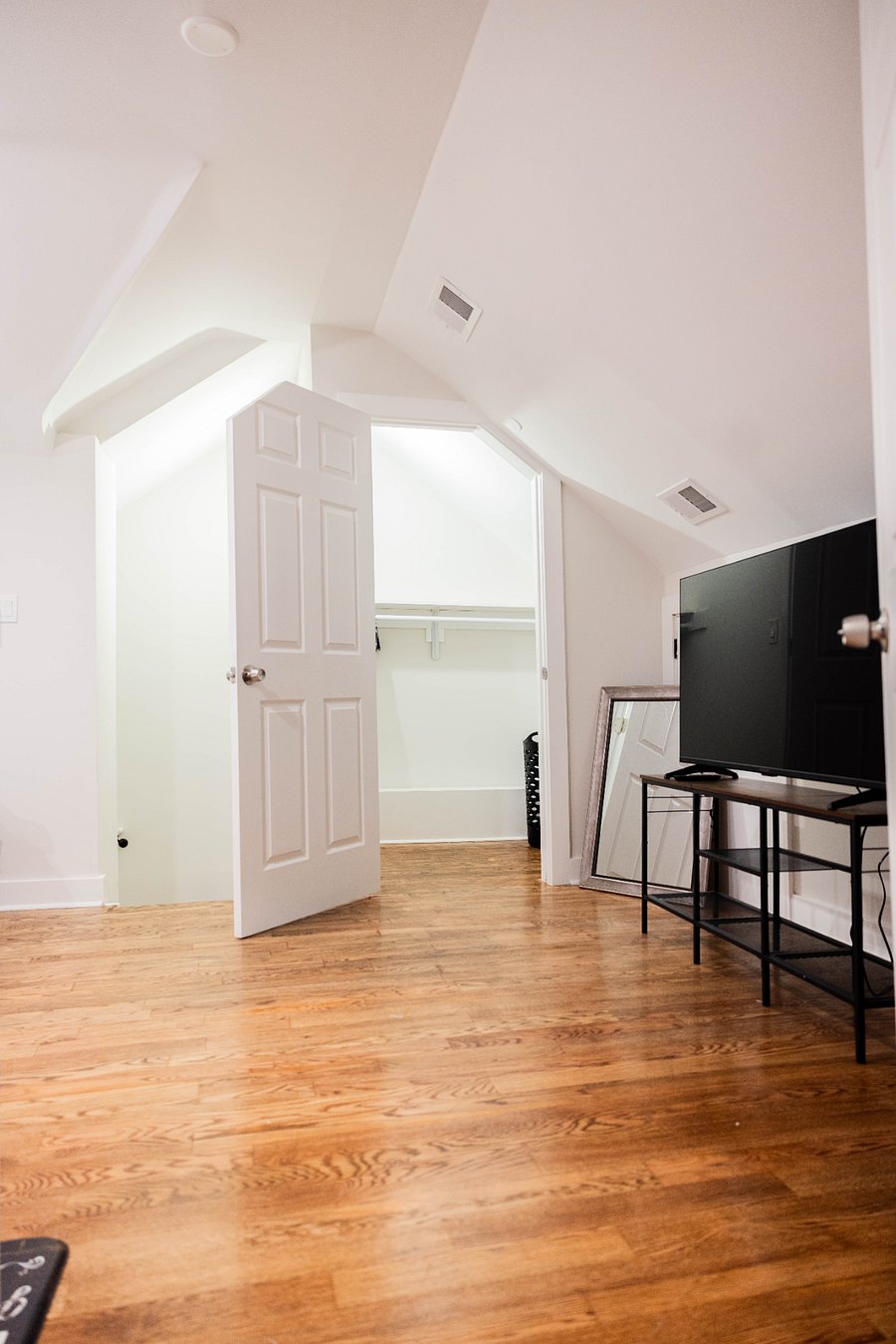 Furnished Finder property 877080_4 photo 10