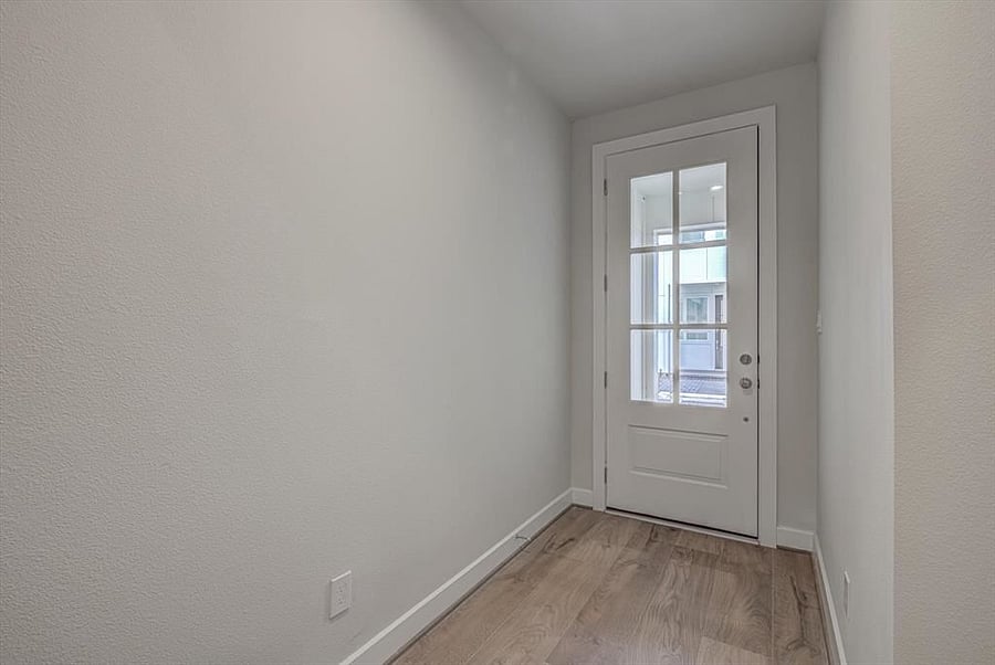 Furnished Finder property 877083_1 photo 19