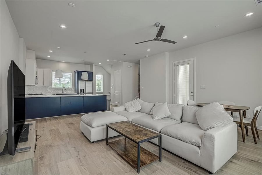 Furnished Finder property 877083_1 photo 15