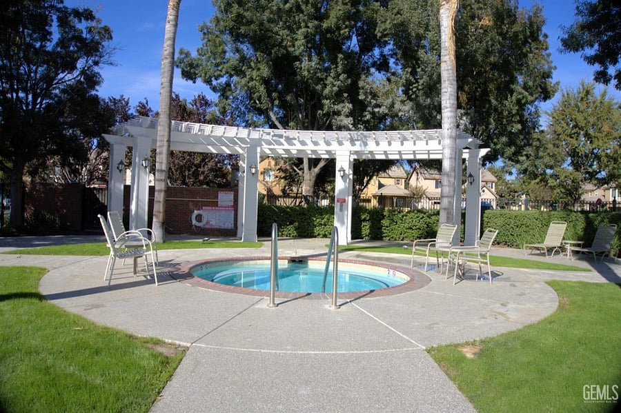 Furnished Finder property 877095_1 photo 3