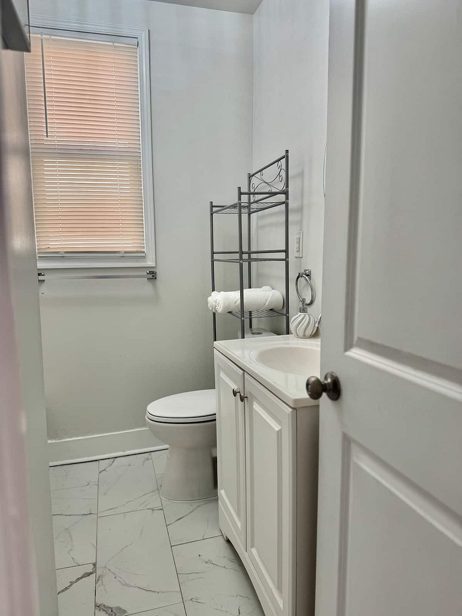 Furnished Finder property 877120_2 photo 17