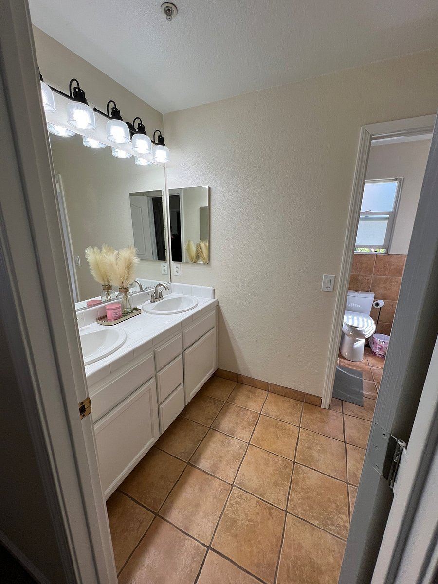 Furnished Finder property 877124_1 photo 5