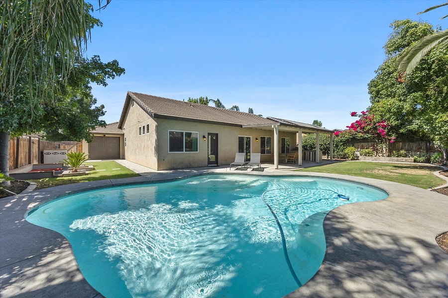 Furnished Finder property 877135_1 photo 33