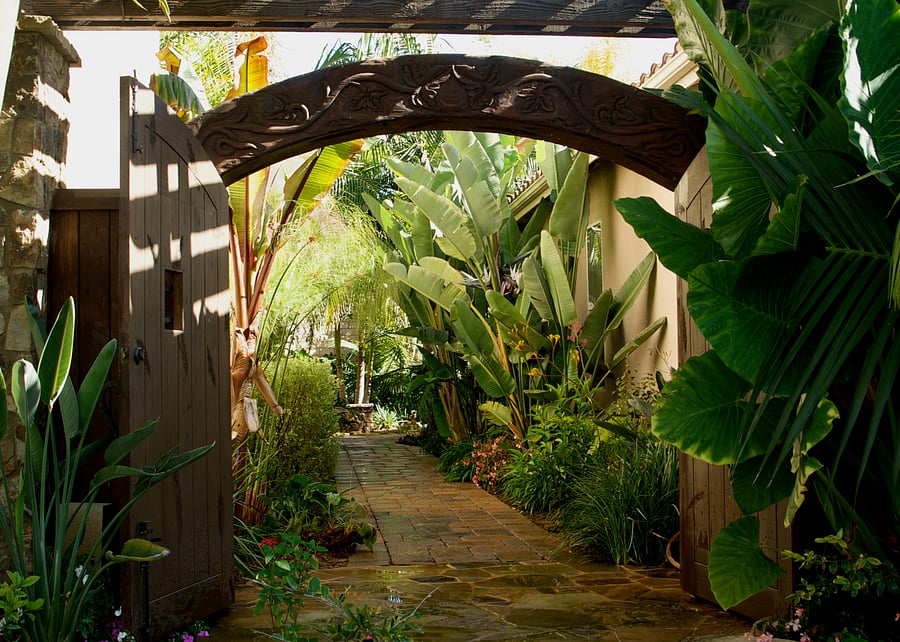 Backyard entry gate