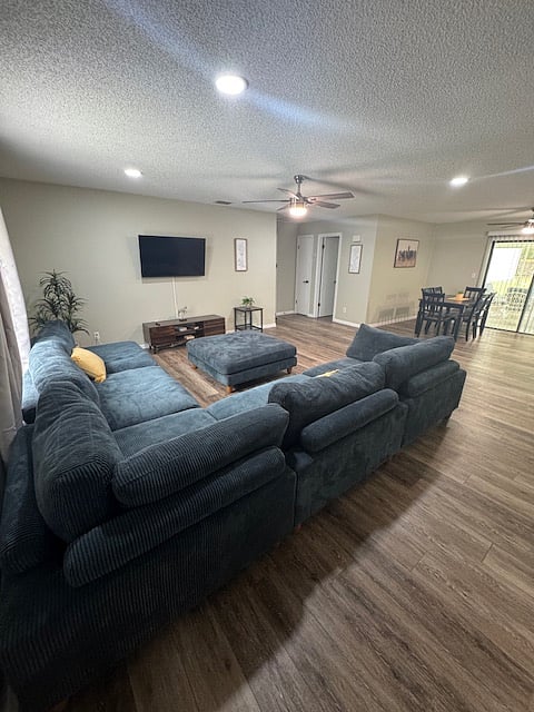 Furnished Finder property 877170_1 photo 4