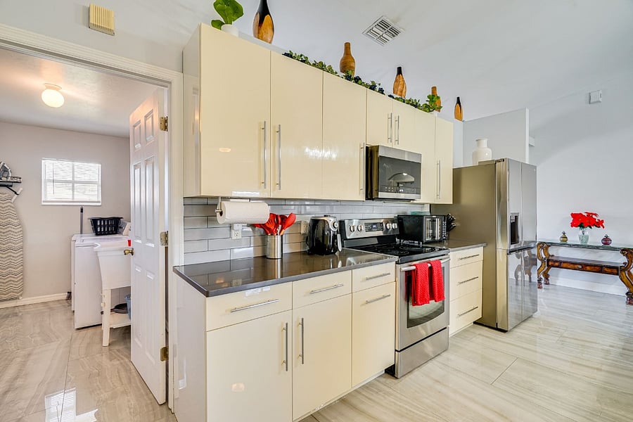 Furnished Finder property 877172_1 photo 17