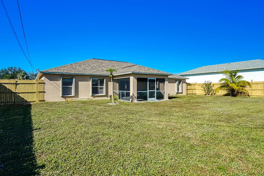 Furnished Finder property 877172_1 photo 25