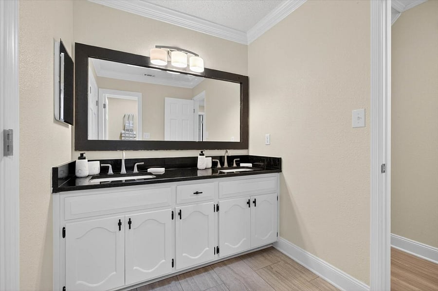 Furnished Finder property 877180_1 photo 52