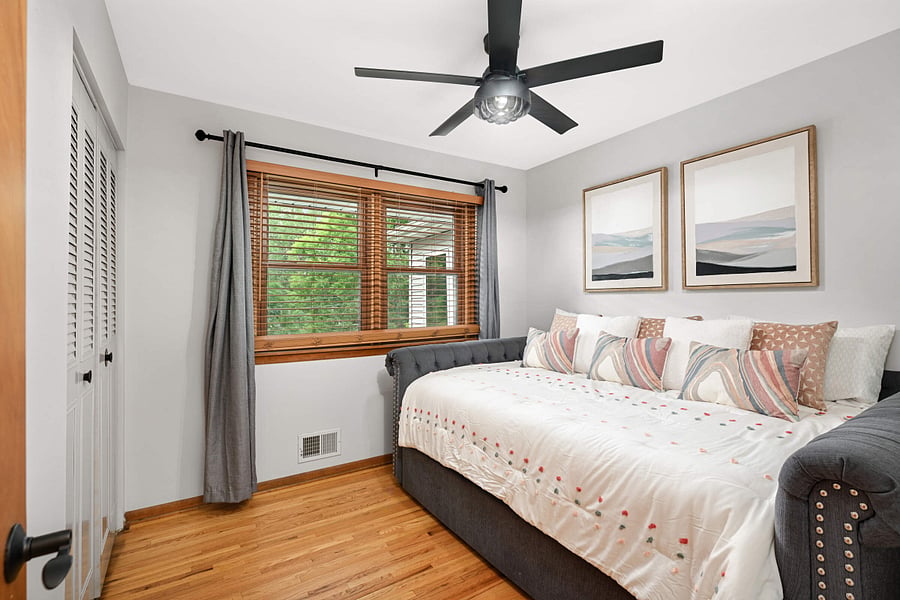 Main Floor bedroom with Full day bed and pull-out Twin trundle