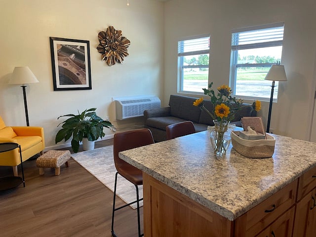 Furnished Finder property 877216_1 photo 3