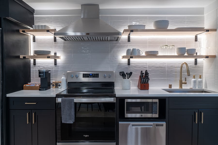 Beautifully designed and fully equipped kitchen, perfect for home-cooked meals.