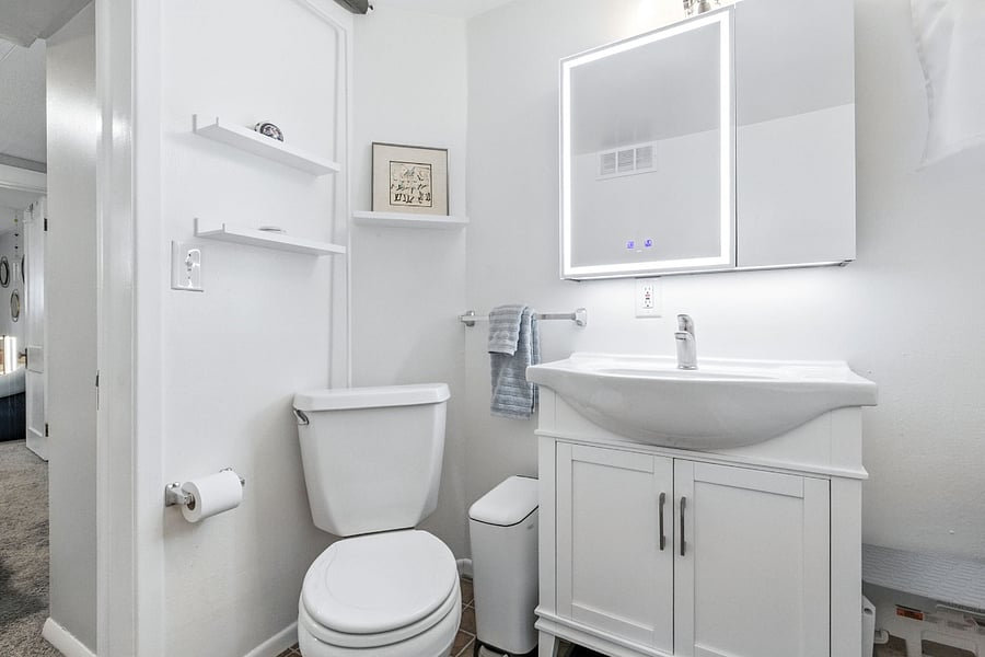 Bathroom2