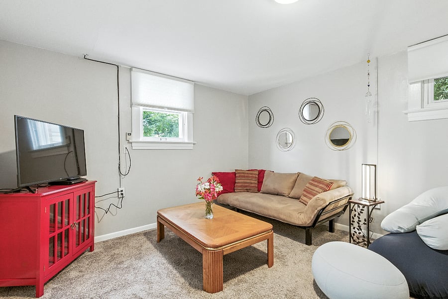 Living/dining room3