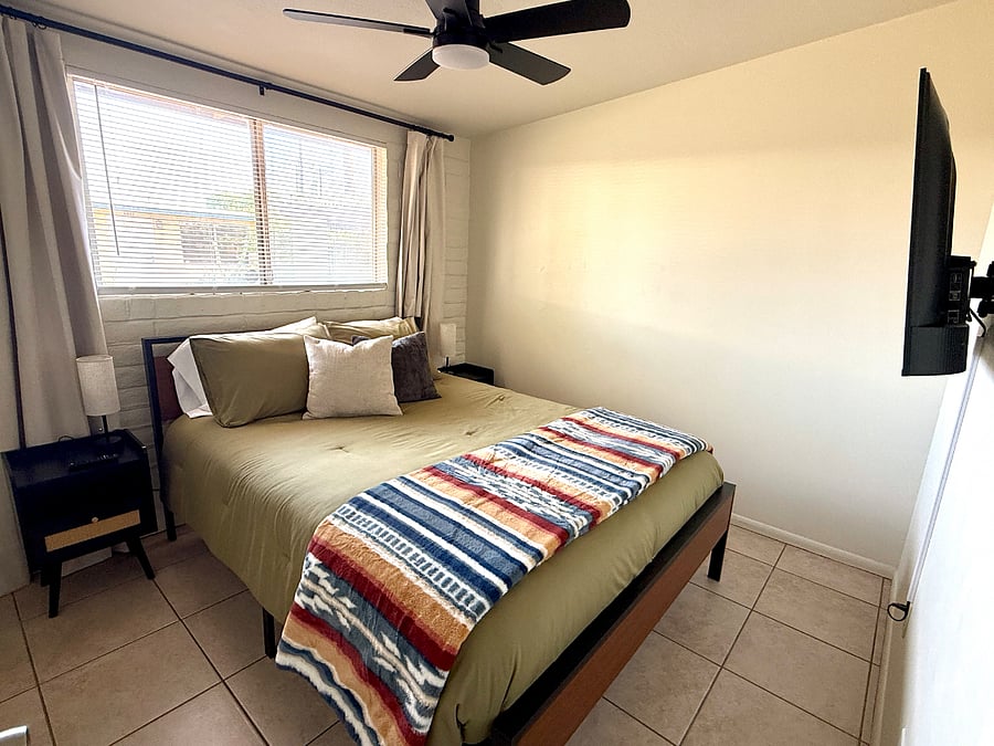 Bedroom 3 with queen bed
