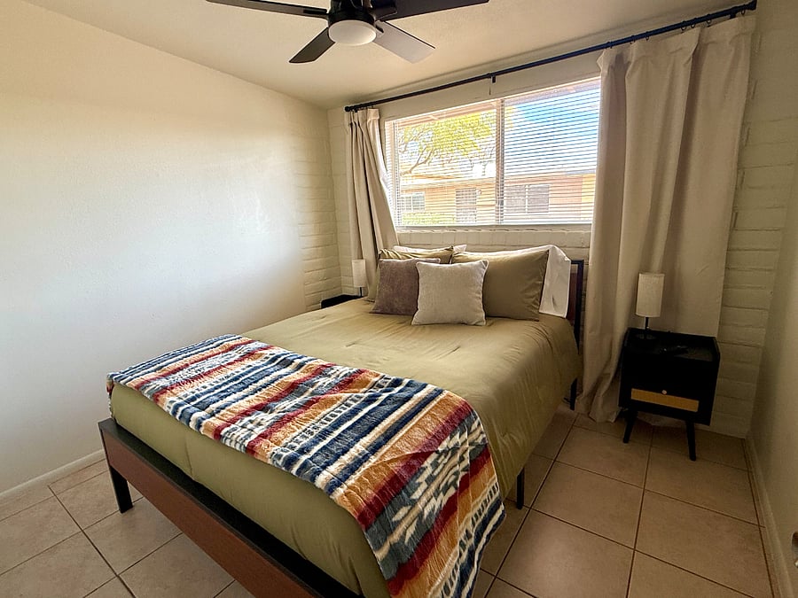 Second bedroom with queen bed