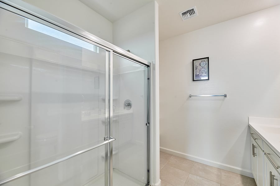 Room 5 - Private Bath