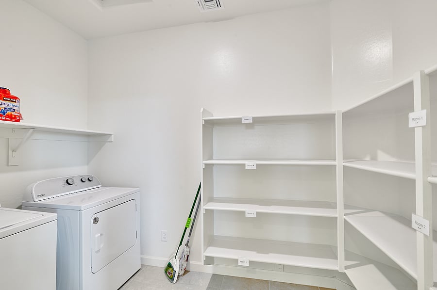 Laundry/Storage Room