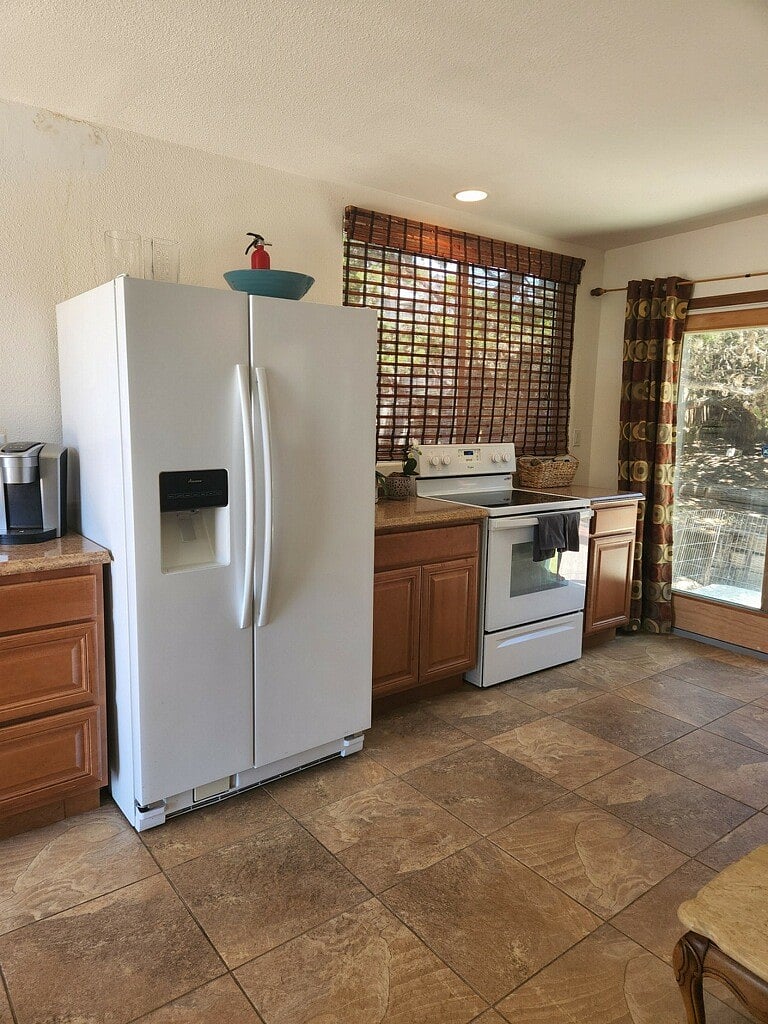 Furnished Finder property 877305_1 photo 4