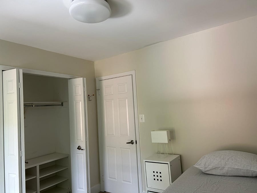3rd Room with twin bed and closet