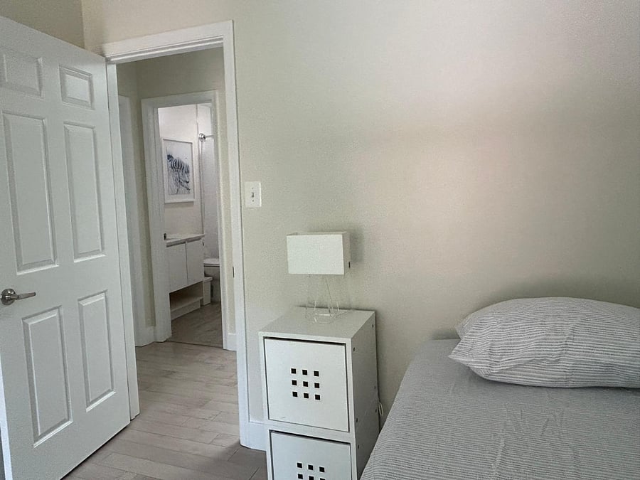 3rd Room with twin bed and closet