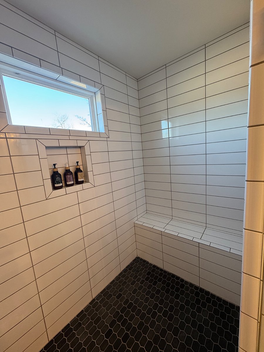 Master Bedroom en-suite Bathroom
